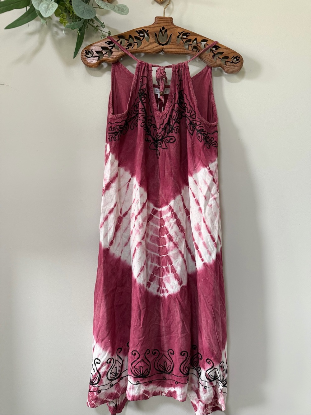 Daisy Island Tie Dye Embroidered Sleeveless Dress NWT L